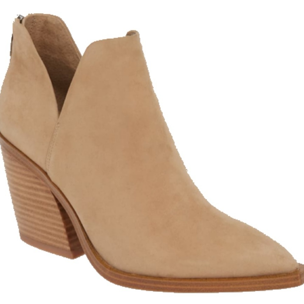 Vince Camuto gigietta bootie in tortilla suede
